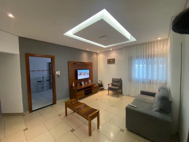 822415259372937